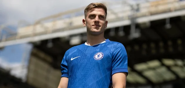 تشيلسي يعزز صفقة انتقالات اللاعبين بـ 21.5 مليون جنيه إسترليني مع فريق الدوري الإنجليزي الممتاز